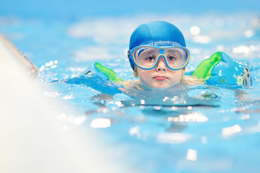 Benefits of swimming for babies